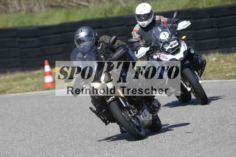 /01 02.04.2026 MAZ ADR/Gruppe gelb Gruppe gruen/82